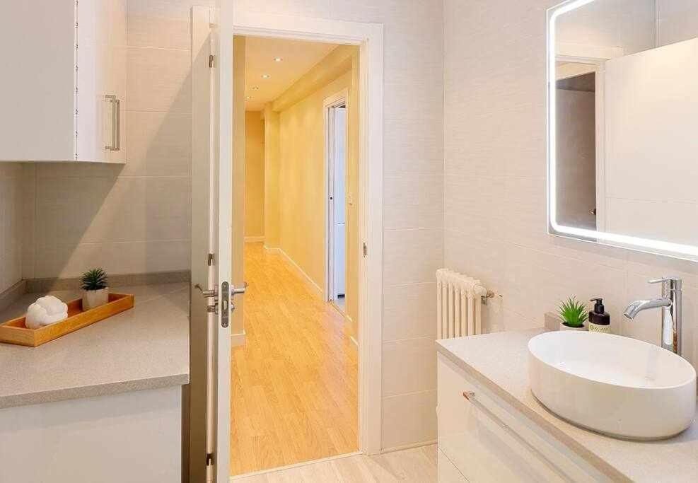 El Sueno De Elba Apartment Gijon Luaran gambar